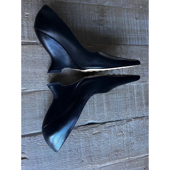 BOTTEGA VENETA Gloss black Leather Wedge Pumps heels size 37.5 - Picture 6 of 11